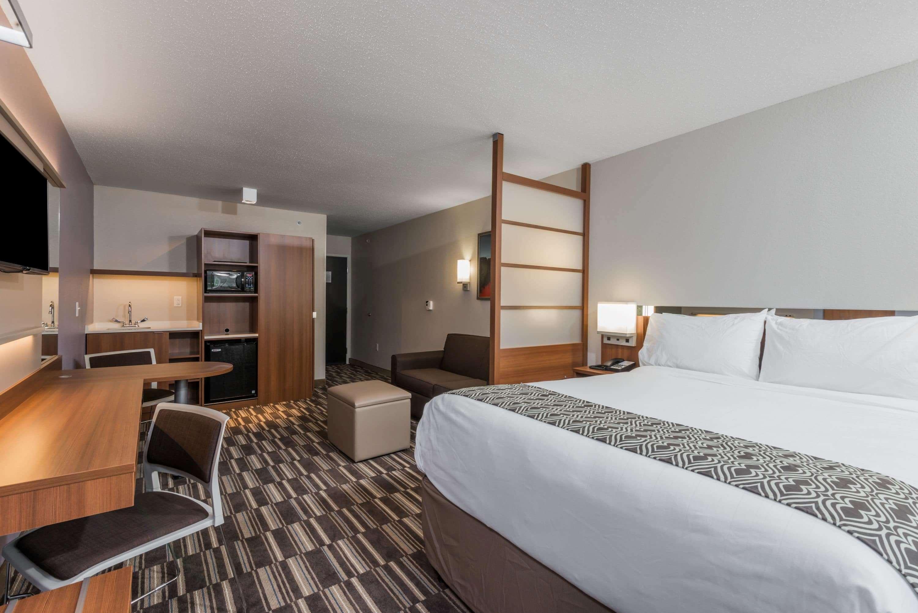Microtel Inn & Suites By Wyndham Altoona Εξωτερικό φωτογραφία